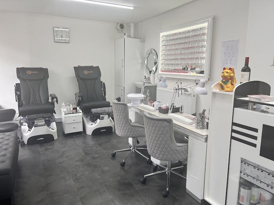 Glamour Nails work